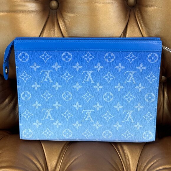 Louis Vuitton LV Monogram A4 Virgil Abloh Blue Clouds Pochette Voyage MM Monogra - Picture 2 of 12